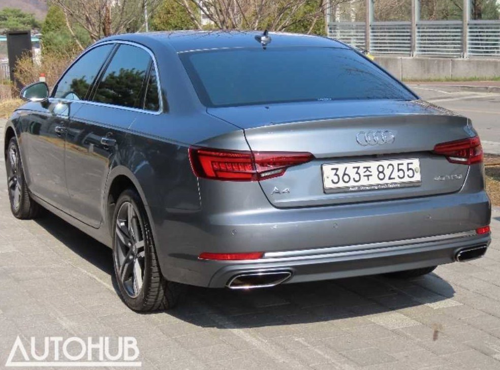 아우디 A4 40 TFSI 사진 4