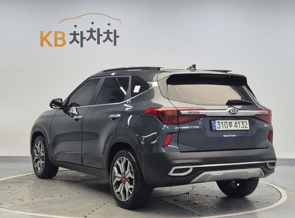 기아 셀토스 가솔린 1.6 터보 2WD 사진 2