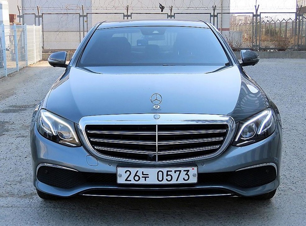 벤츠 E 클래스 E300 익스클루시브