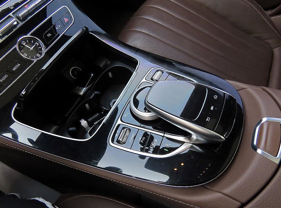 벤츠 E 클래스 E300 익스클루시브 사진 11