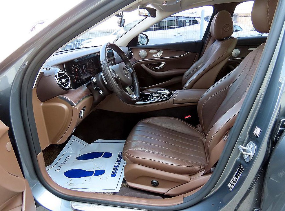 벤츠 E 클래스 E300 익스클루시브 사진 5