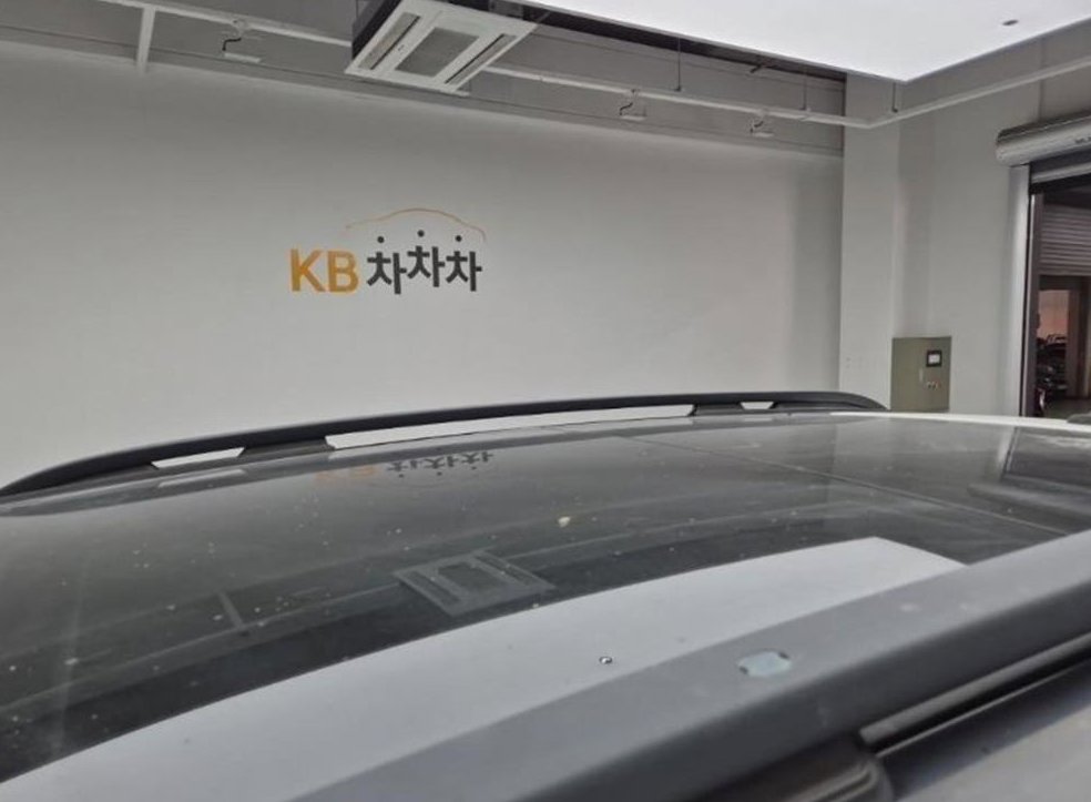 지프 레니게이드 2.0 디젤 론지튜드 AWD 사진 13