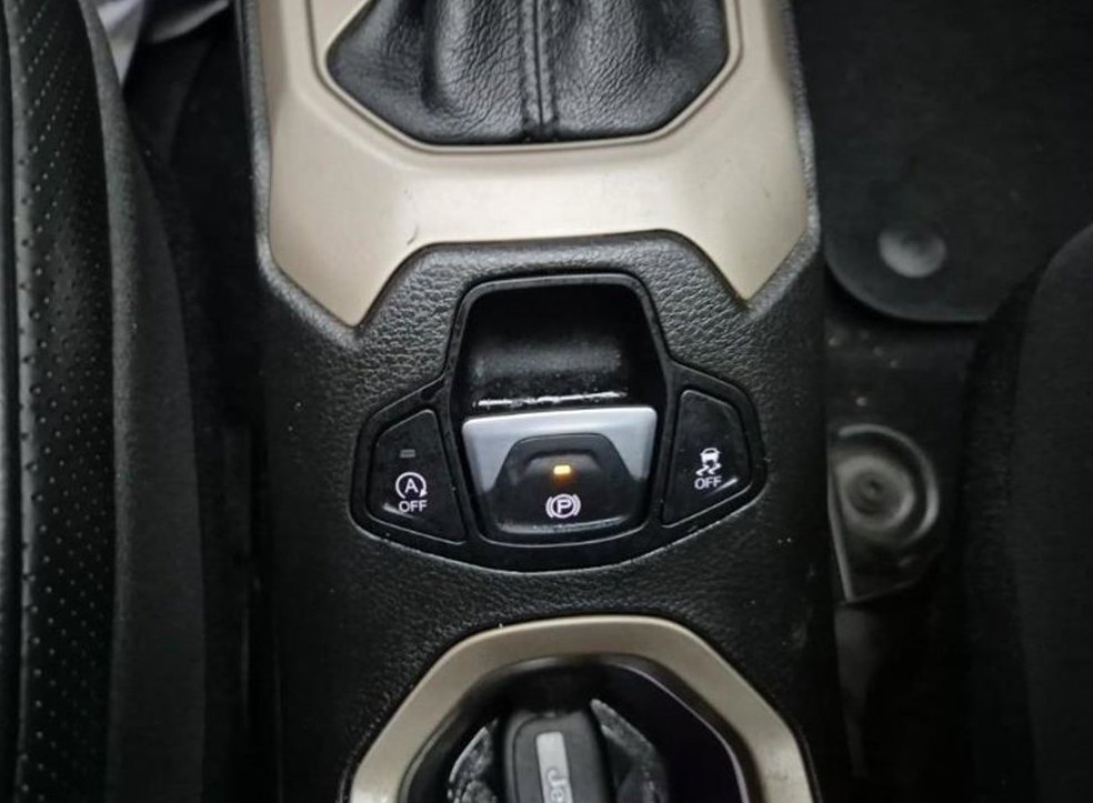 지프 레니게이드 2.0 디젤 론지튜드 AWD 사진 18