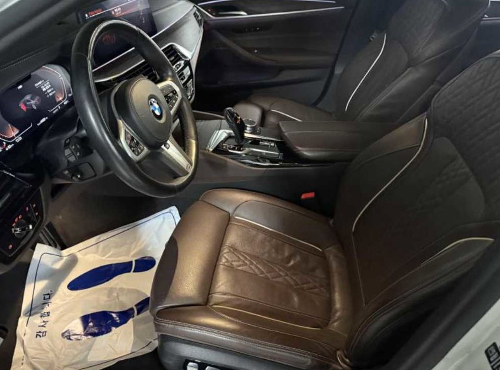 BMW 5시리즈 523d M 스포츠 사진 12