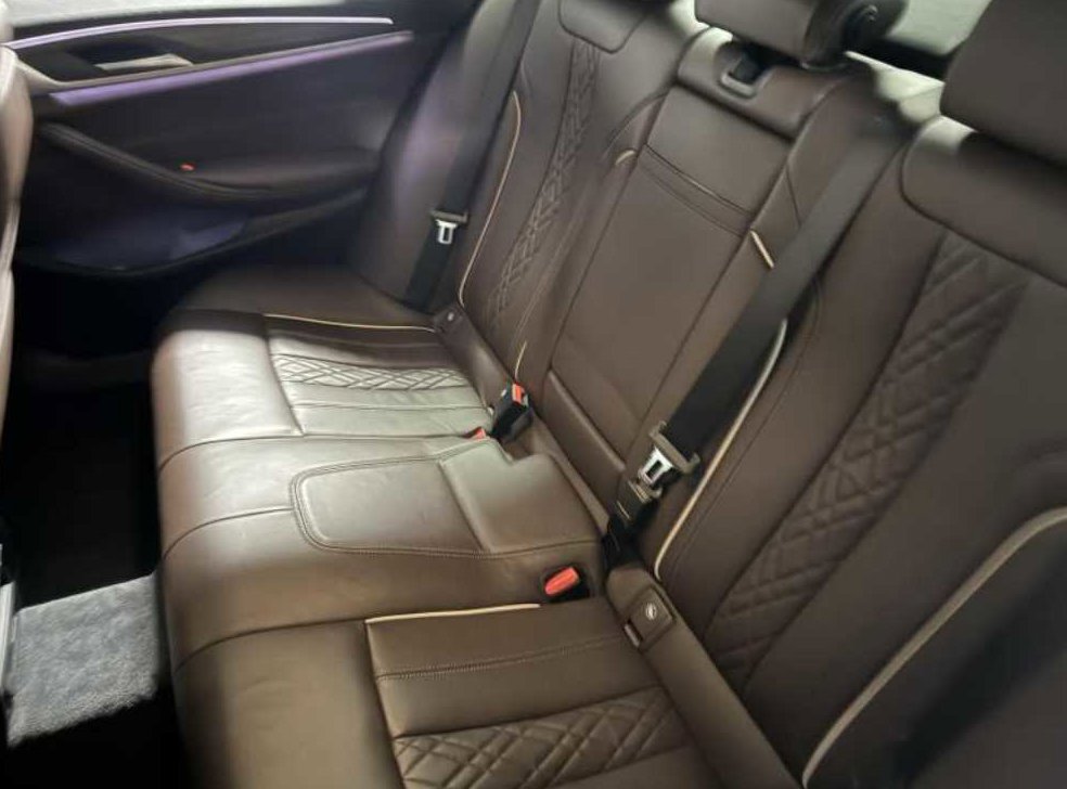 BMW 5시리즈 523d M 스포츠 사진 13