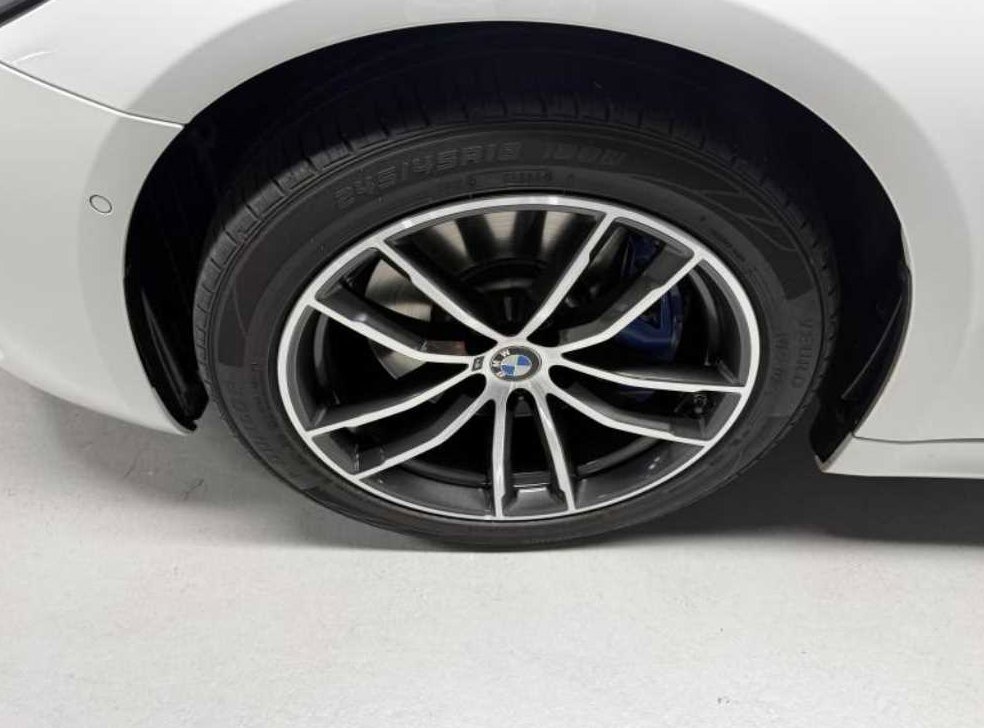 BMW 5시리즈 523d M 스포츠 사진 20