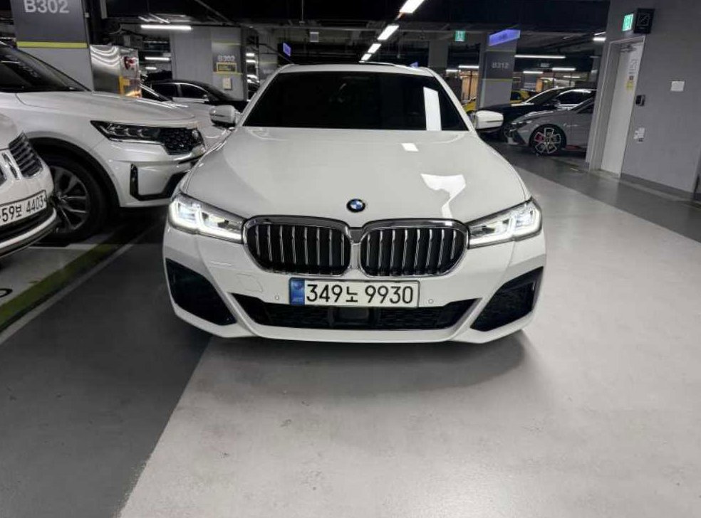 BMW 5시리즈 523d M 스포츠 사진 4