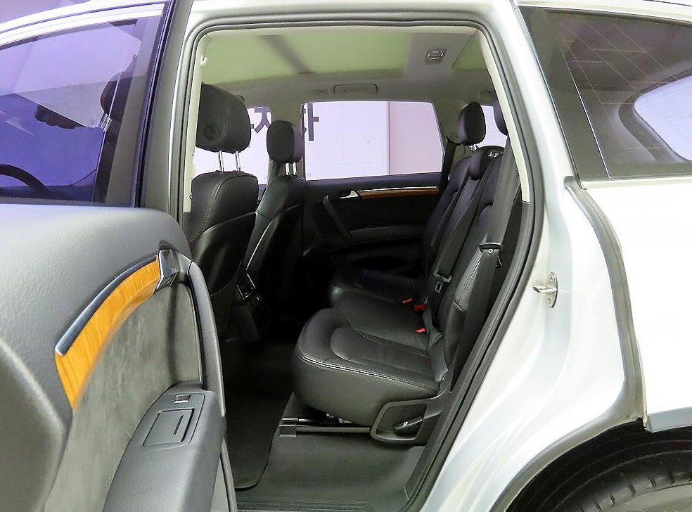 아우디 Q7 3.0 TDI 콰트로 사진 14