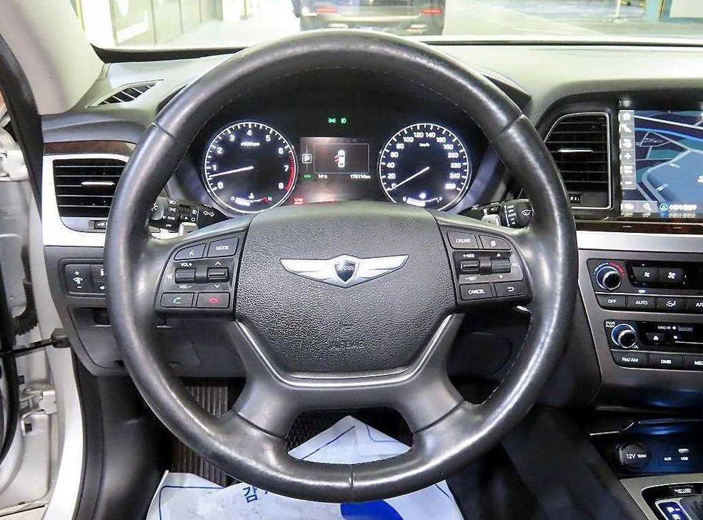 현대 제네시스 G330 프리미엄 AWD 사진 8