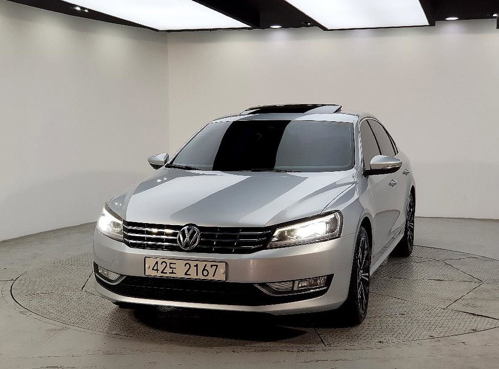 폭스바겐 파사트 2.0 TDI 사진 2
