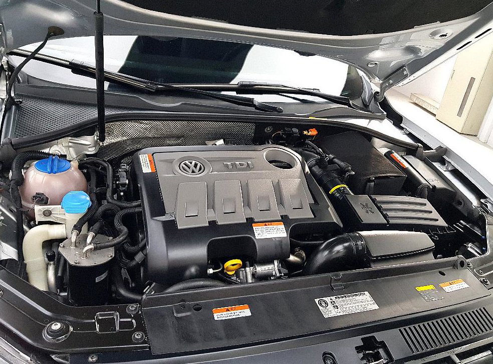 폭스바겐 파사트 2.0 TDI 사진 6