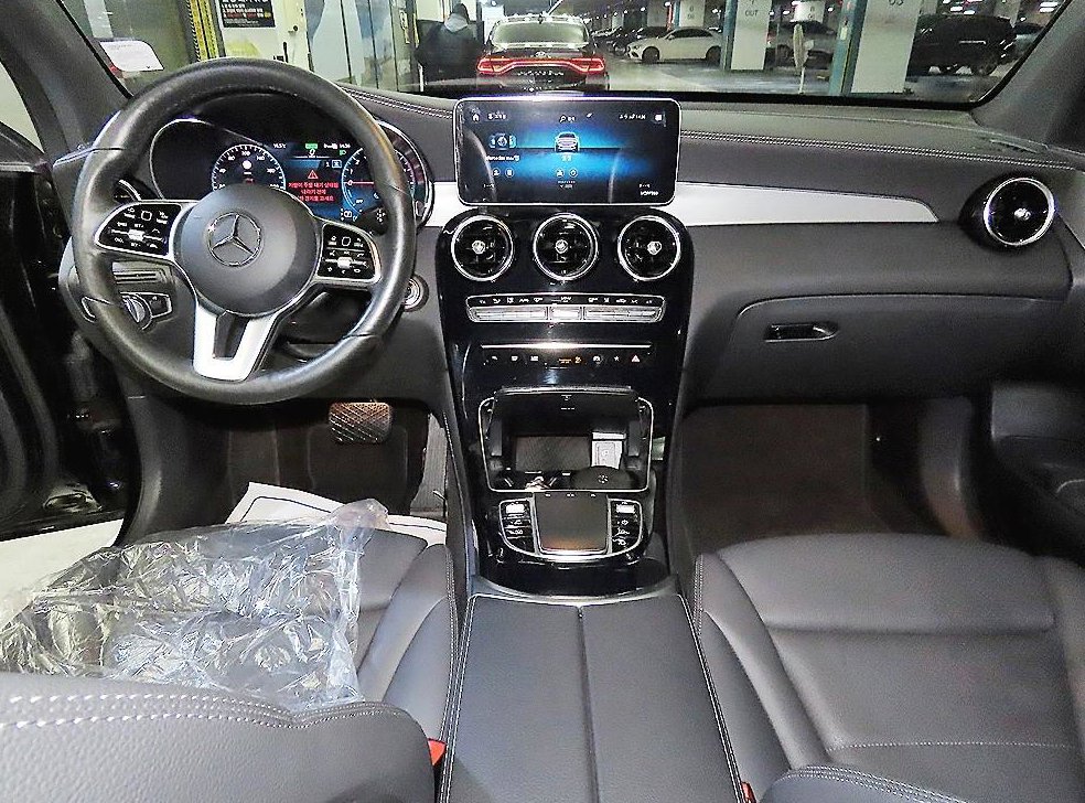 벤츠 GLC 클래스 GLC 300 e 4MATIC 사진 10