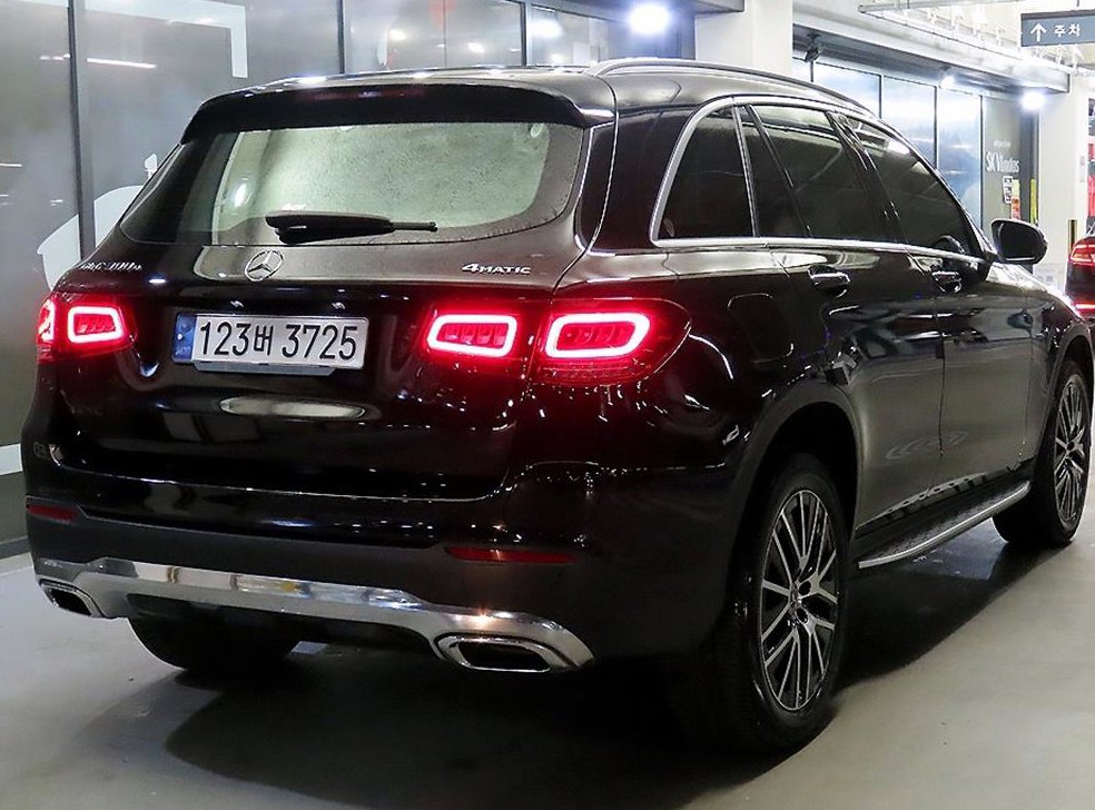 벤츠 GLC 클래스 GLC 300 e 4MATIC 사진 4
