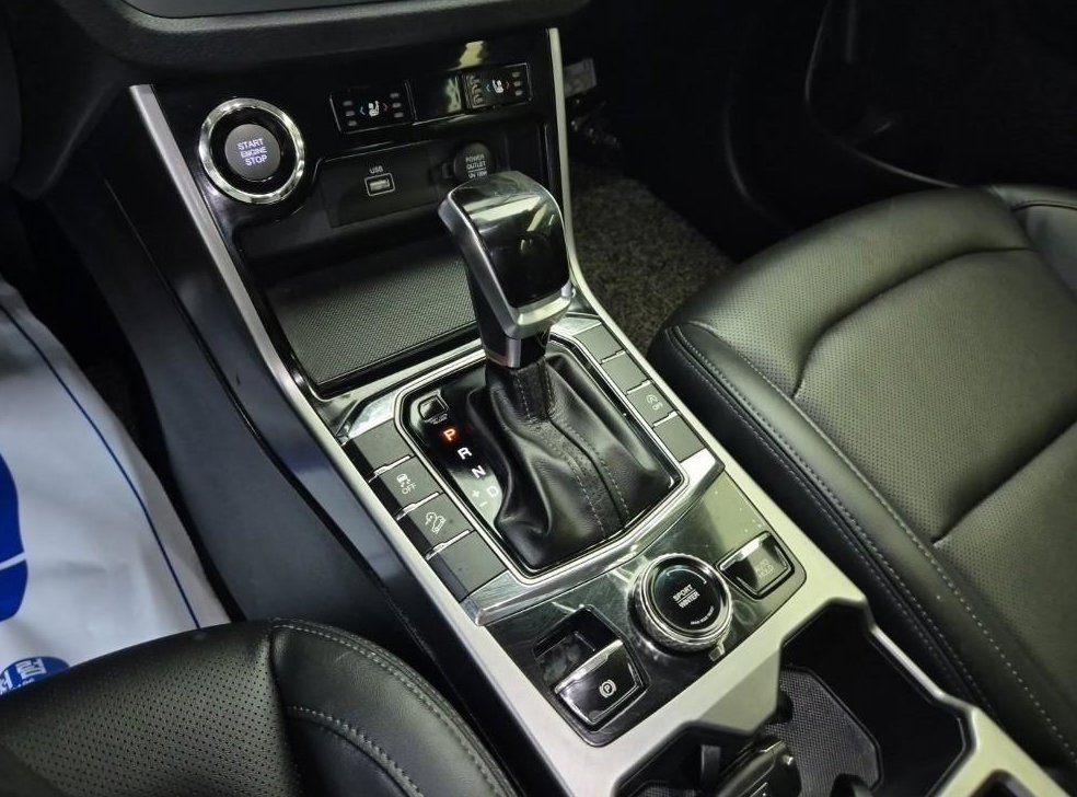 KG모빌리티(쌍용)  코란도 2WD 가솔린 1.5 C5 플러스 사진 8