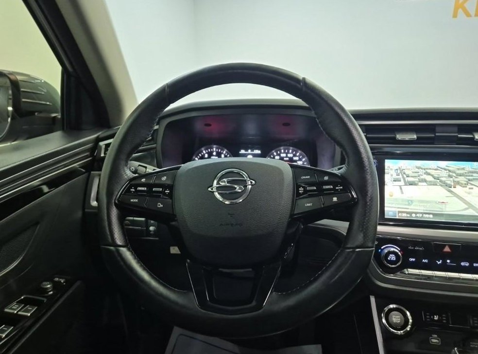 KG모빌리티(쌍용)  코란도 2WD 가솔린 1.5 C5 플러스 사진 9