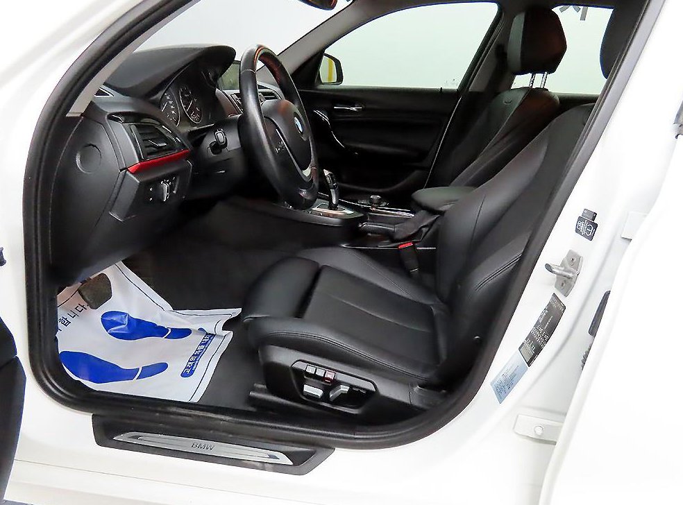 BMW 1시리즈 118d 스포츠 사진 5