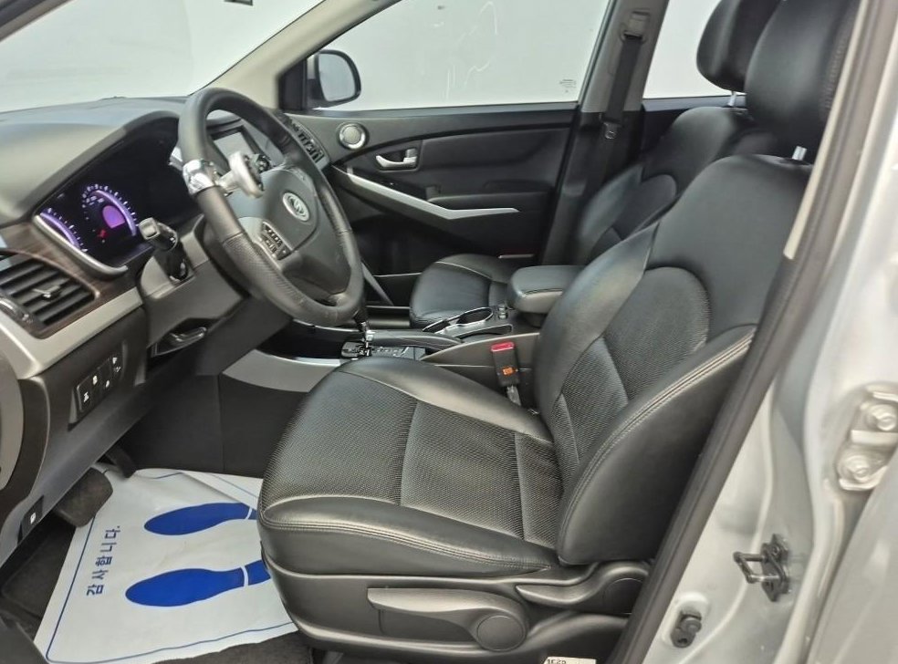 KG모빌리티(쌍용)  코란도 4WD 2.0 RX 사진 11