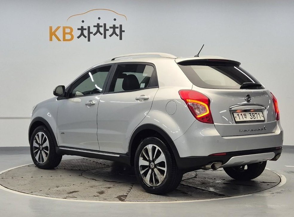 KG모빌리티(쌍용)  코란도 4WD 2.0 RX 사진 2