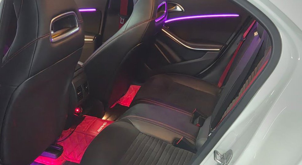 벤츠 A 클래스 A45 AMG 4MATIC 사진 10