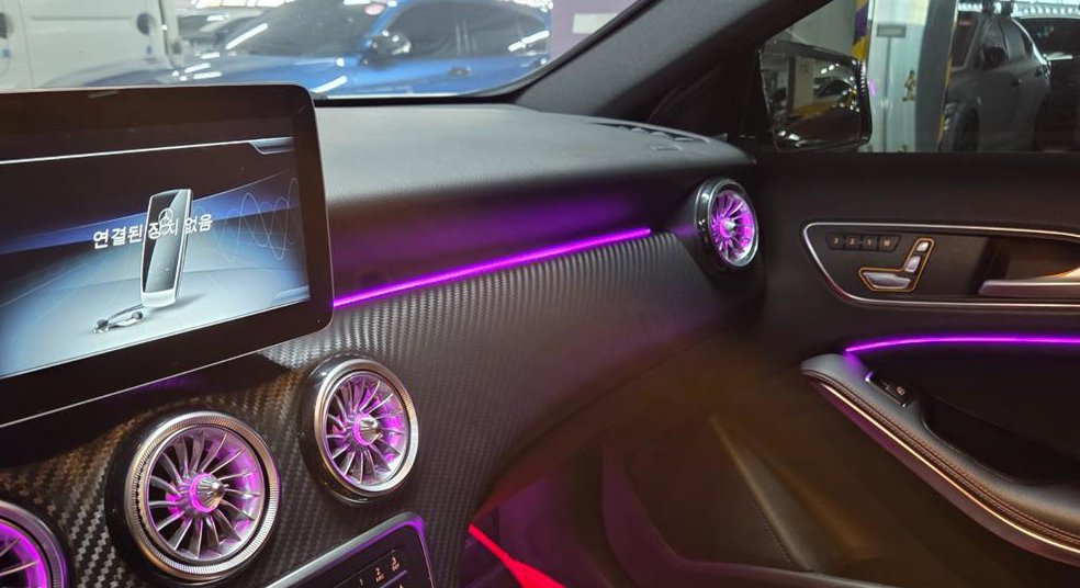 벤츠 A 클래스 A45 AMG 4MATIC 사진 15