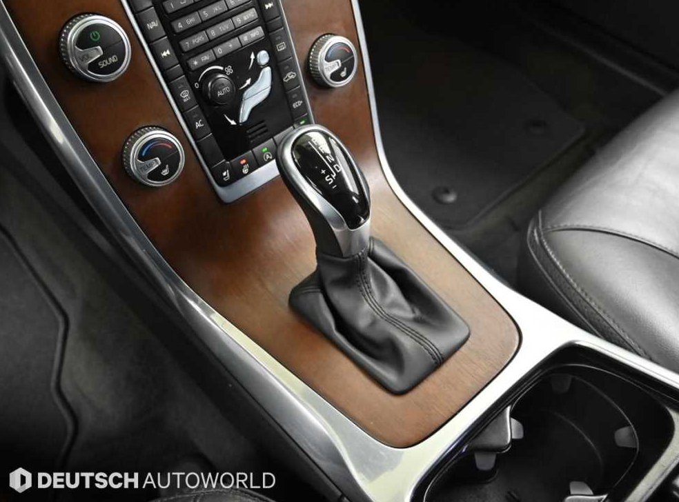 볼보 XC70 D4 사진 9