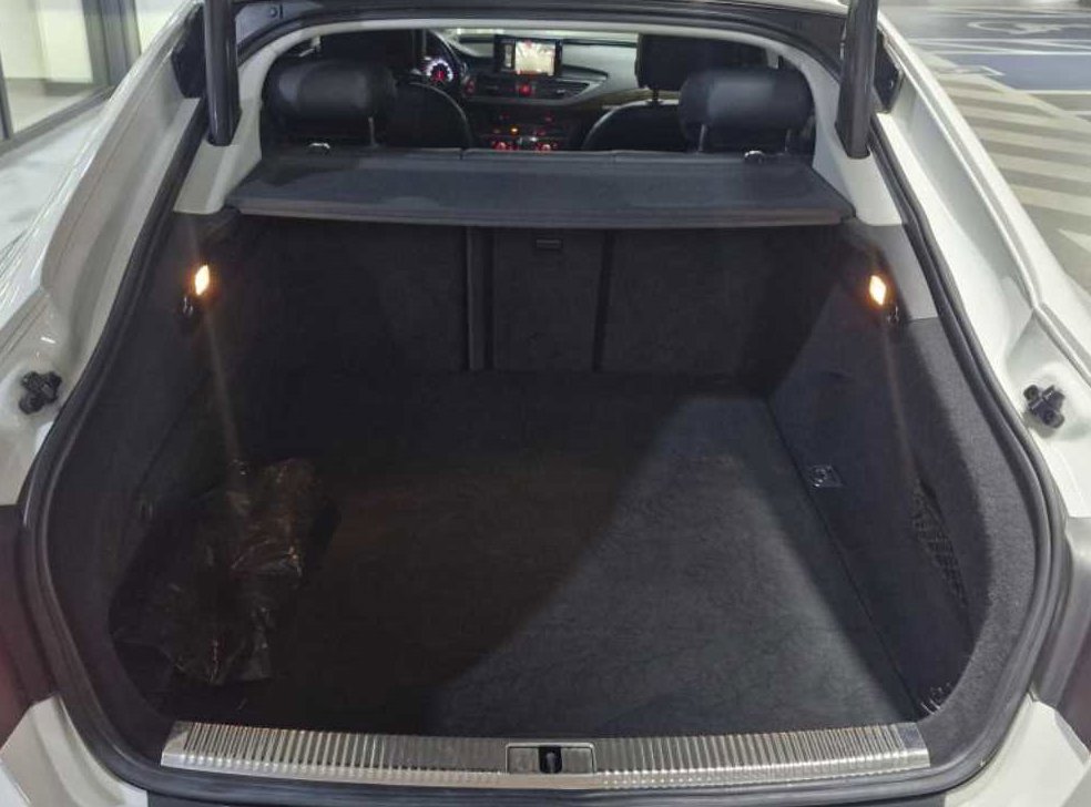 아우디 A7 3.0 TDI 콰트로 다이나믹 사진 16