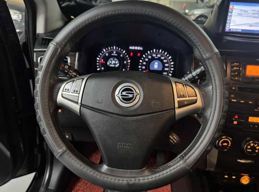 KG모빌리티(쌍용)  코란도 CLUBBY 2WD 사진 10