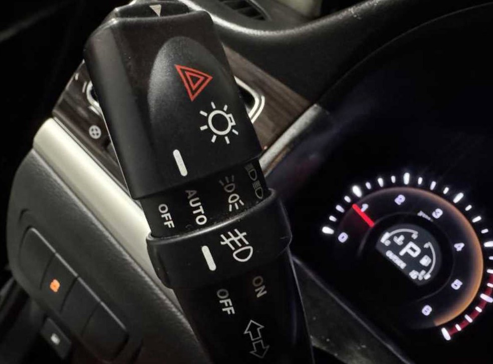 KG모빌리티(쌍용)  코란도 CLUBBY 2WD 사진 12
