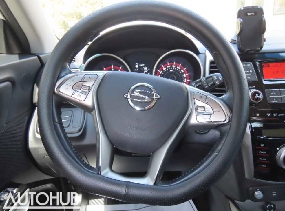 KG모빌리티(쌍용)  티볼리 가솔린 2WD 1.6 VX 사진 17