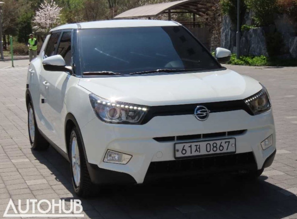 KG모빌리티(쌍용)  티볼리 가솔린 2WD 1.6 VX 사진 2