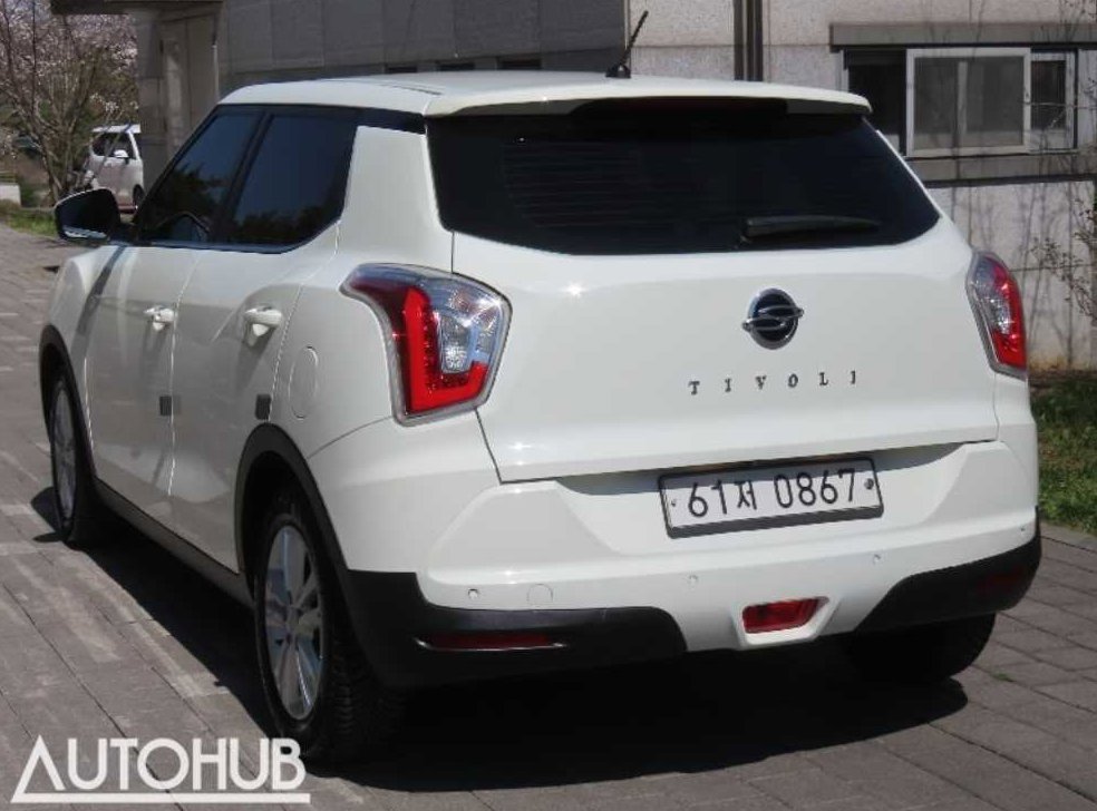 KG모빌리티(쌍용)  티볼리 가솔린 2WD 1.6 VX 사진 4