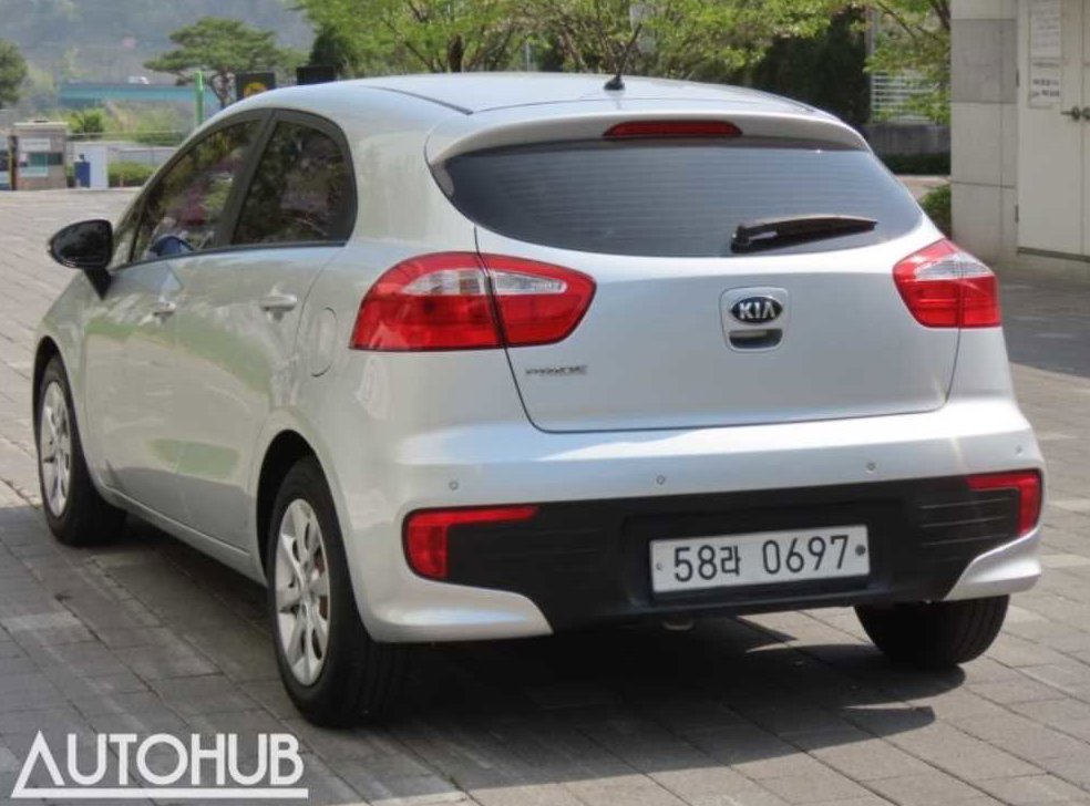 기아 프라이드 5DR 1.4 MPI 트렌디 사진 4