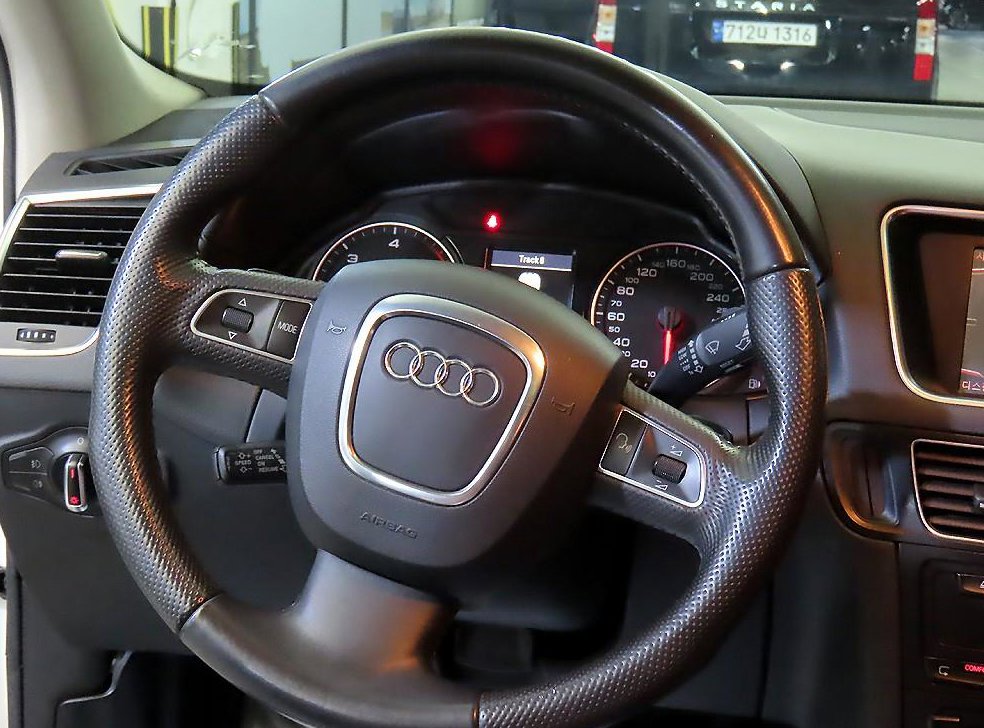 아우디 Q5 2.0 TDI 콰트로 사진 8