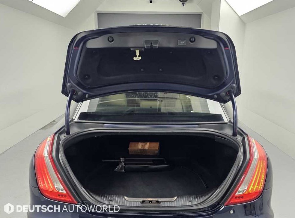 재규어 XJ 3.0D 사진 19