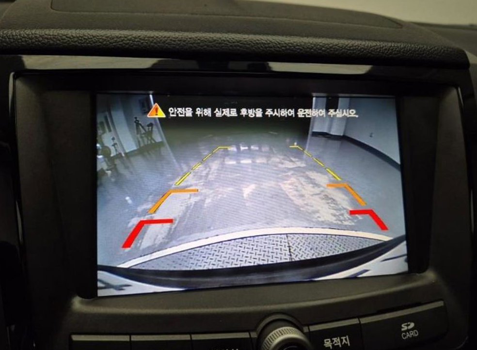 KG모빌리티(쌍용)  티볼리 2WD 디젤 LX 사진 15