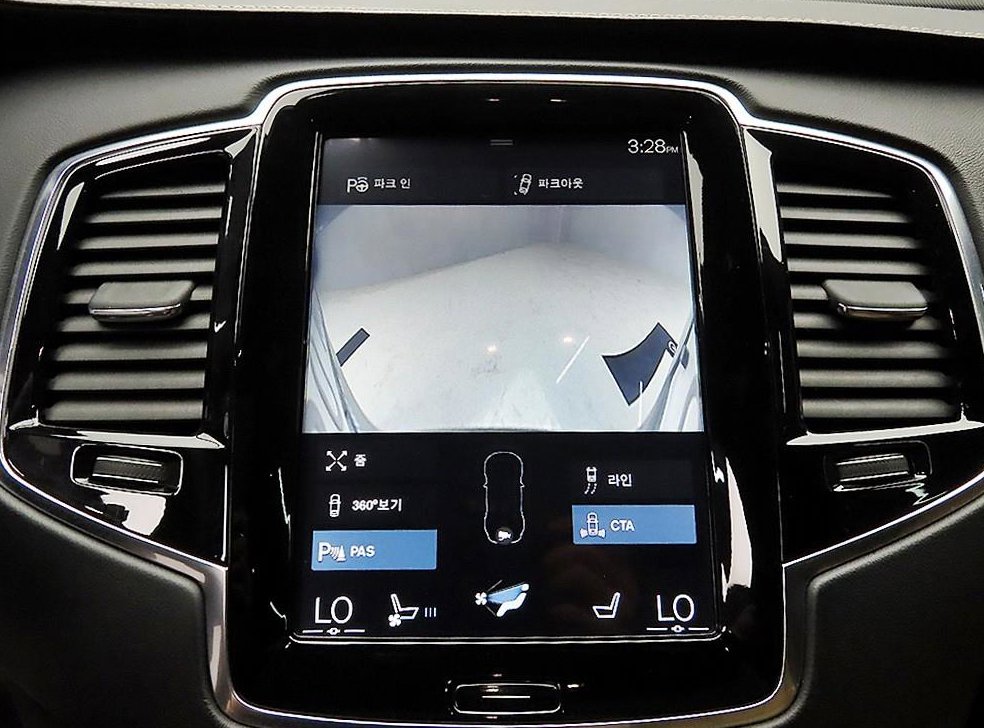 볼보 XC90 2.0 D5 AWD 사진 15