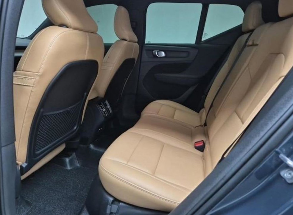볼보 XC40 B4 AWD 인스크립션 사진 12