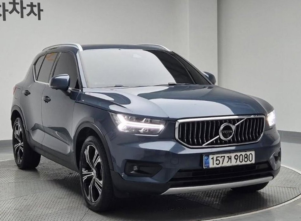 볼보 XC40 B4 AWD 인스크립션 사진 2
