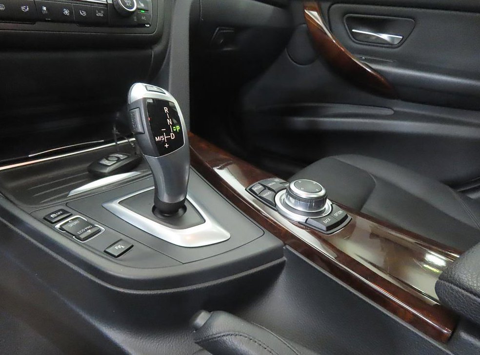 BMW 3시리즈 320d 사진 11