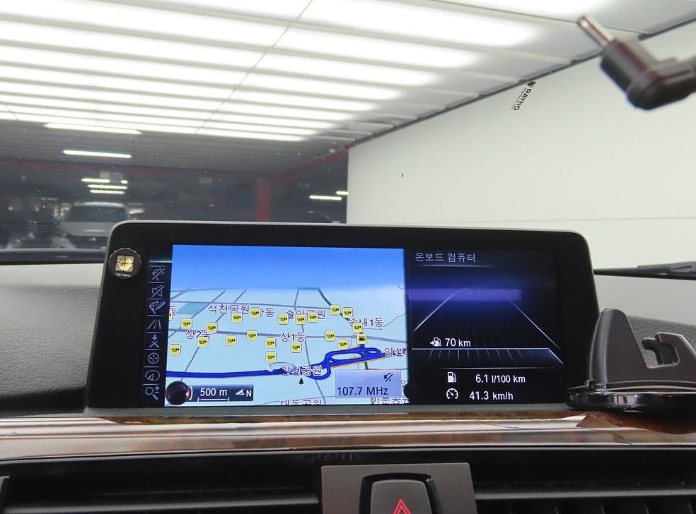 BMW 3시리즈 320d 사진 12