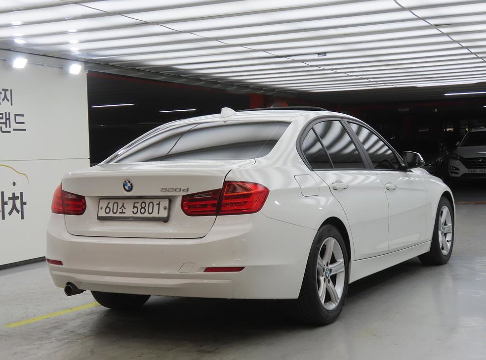 BMW 3시리즈 320d 사진 4