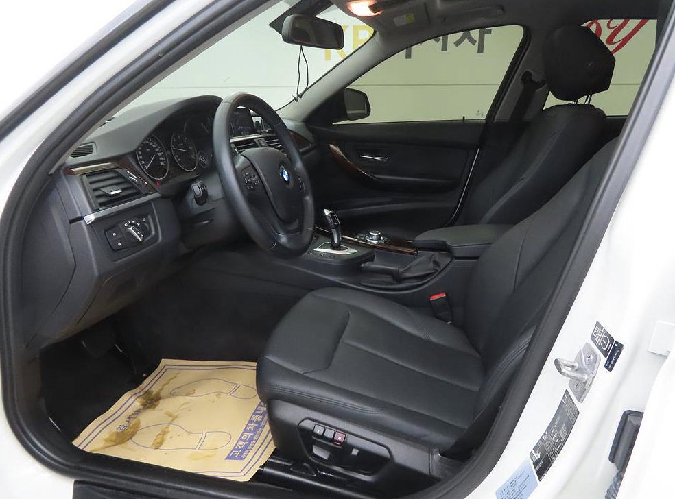 BMW 3시리즈 320d 사진 5