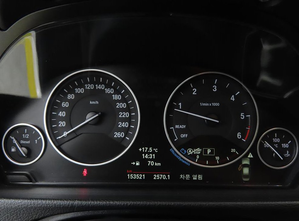 BMW 3시리즈 320d 사진 9