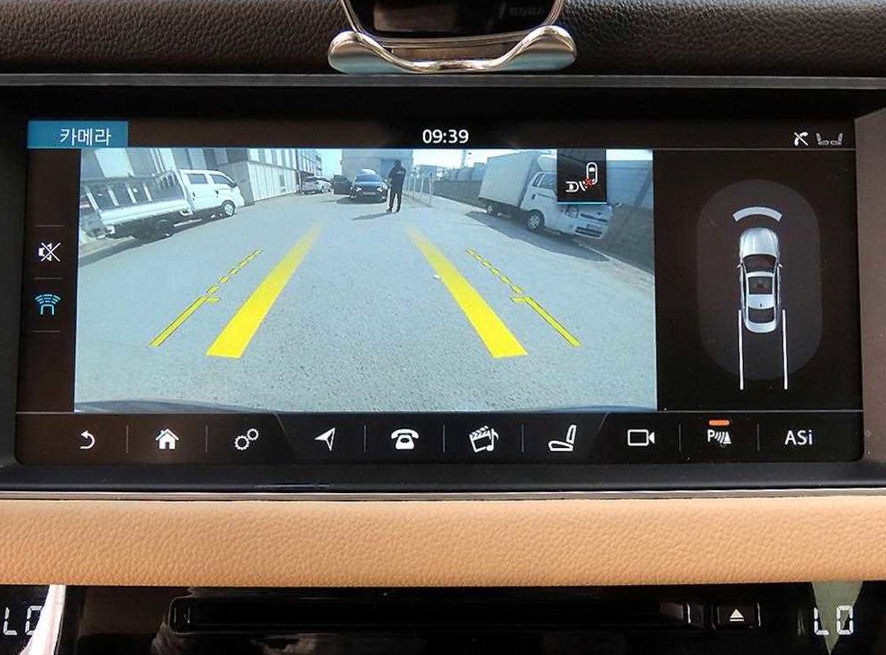 재규어 XF 2.0D 프레스티지 AWD 사진 14
