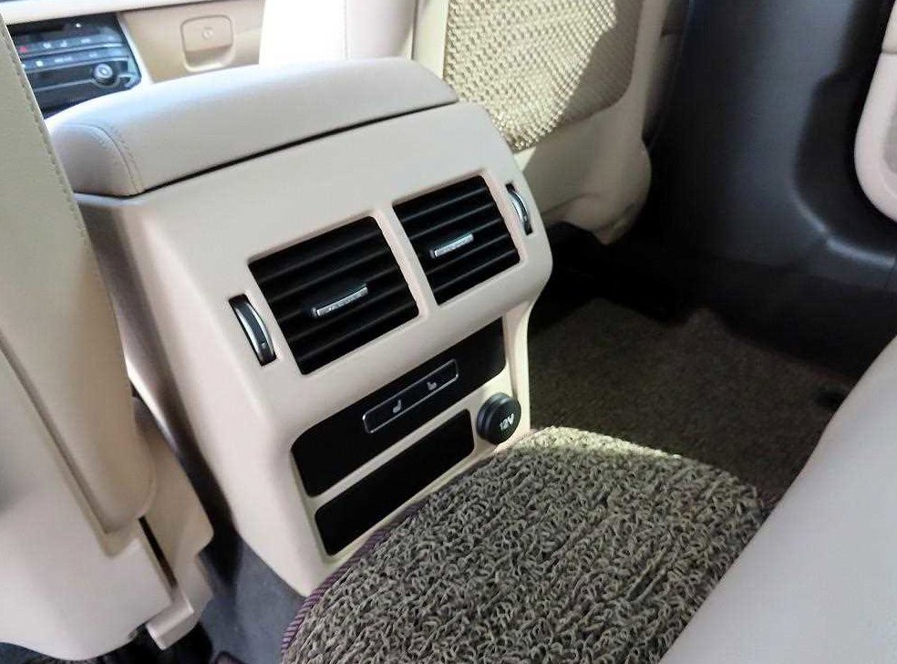 재규어 XF 2.0D 프레스티지 AWD 사진 16