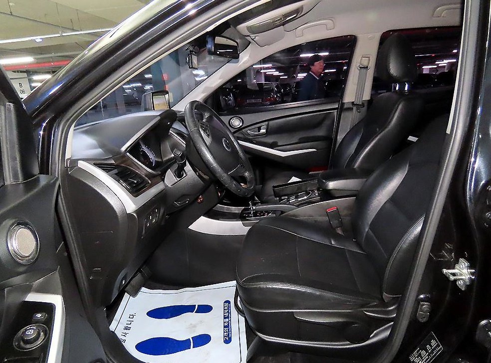 KG모빌리티(쌍용)  코란도 4WD 2.2 RX 사진 6