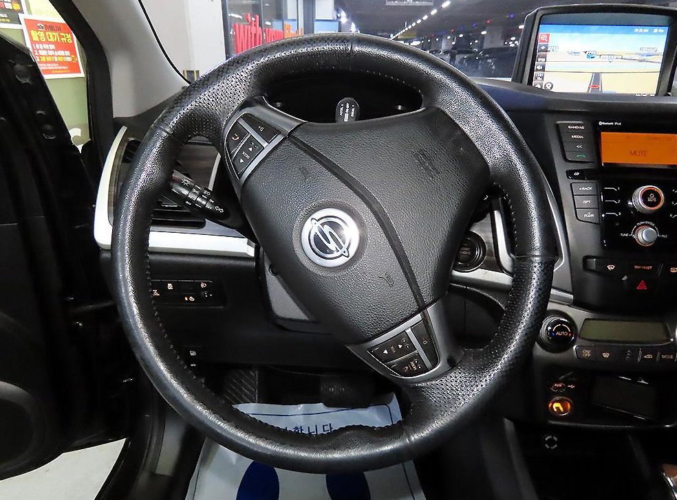 KG모빌리티(쌍용)  코란도 4WD 2.2 RX 사진 8