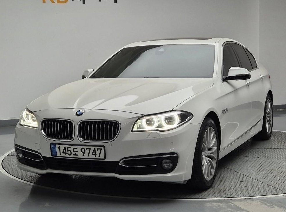 BMW 5시리즈 520d 럭셔리