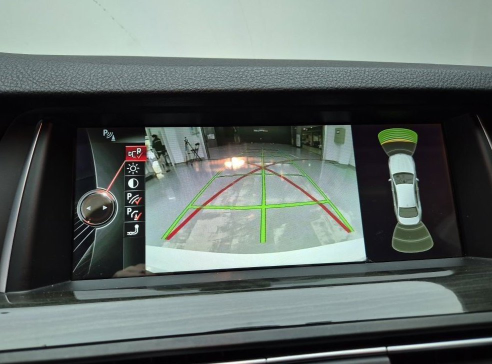 BMW 5시리즈 520d 럭셔리 사진 15