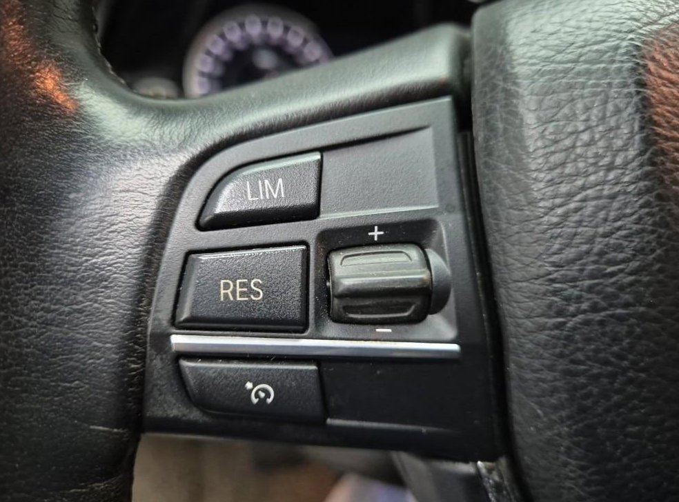 BMW 5시리즈 520d 럭셔리 사진 16